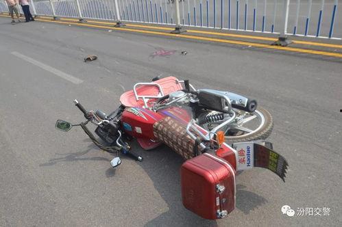 国产摩托车碰撞视频播放,惊心动魄的视觉冲击