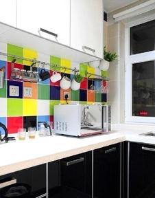 国产厨房诱惑视频下载